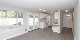 13063 Pacific Hwy SW #C 13063 Pacific Hwy SW #C Photo Gallery 1