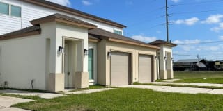 2010 Diamond Dr 2010 Diamond Dr Photo Gallery 1