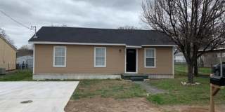 670 W Oak 670 W Oak Photo Gallery 1