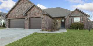 2304 SW Chaddington Road 2304 SW Chaddington Road Photo Gallery 1