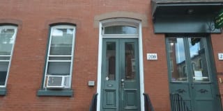208 W GAY ST #4 208 W GAY ST #4 Photo Gallery 1