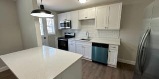 1844 TRENLEIGH ROAD 1844 TRENLEIGH ROAD Photo Gallery 1