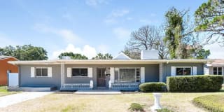 2124 Almeria Way South 2124 Almeria Way South Photo Gallery 1