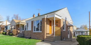 7243 N Meade Ave 7243 N Meade Ave Photo Gallery 1
