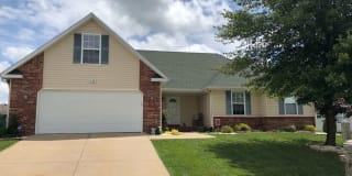 448 N. Taylor Dr 448 N. Taylor Dr Photo Gallery 1