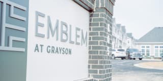 Emblem Grayson Emblem Grayson Photo Gallery 1