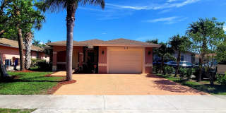 1216 17th Avenue N 1216 17th Avenue N Photo Gallery 1