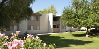 Emerald Apartments Emerald Apartments Photo Gallery 1