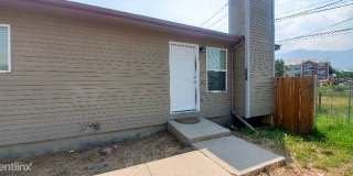 4460 Loomis Ave B 4460 Loomis Ave B Photo Gallery 1