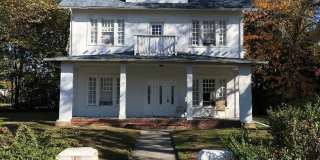 17 Lakeview Road 17 Lakeview Road Photo Gallery 1