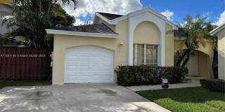 9746 NW 51st Ter 9746 NW 51st Ter Photo Gallery 1