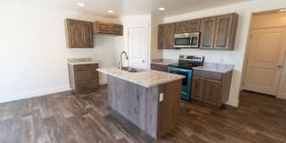 585 S 340 W 585 S 340 W Photo Gallery 1