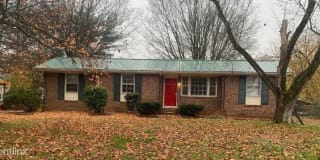 1707 Woodside Dr 1707 Woodside Dr Photo Gallery 1