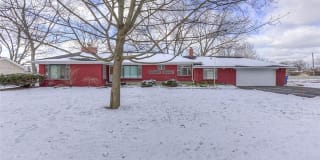 6467 Fairwood Drive 6467 Fairwood Drive Photo Gallery 1