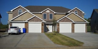 12321 NW Hunter Dr 12321 NW Hunter Dr Photo Gallery 1
