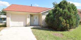 121 Chestnut Drive 121 Chestnut Drive Photo Gallery 1
