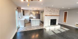 16 Sintsink Drive W 16 Sintsink Drive W Photo Gallery 1