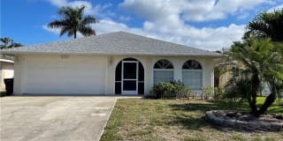 563 99th AVE N 563 99th AVE N Photo Gallery 1