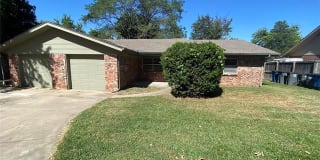 2110 S Birmingham Court 2110 S Birmingham Court Photo Gallery 1