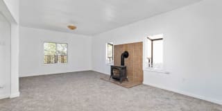 2410 Lincoln Ave #A 2410 Lincoln Ave #A Photo Gallery 1