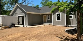7 Hoyer LN 7 Hoyer LN Photo Gallery 1
