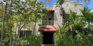 712 SW 56 AV 712 SW 56 AV Photo Gallery 1