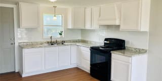 902 Grimes Road 902 Grimes Road Photo Gallery 1