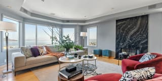 900 Green Street 900 Green Street Photo Gallery 1