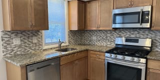 1500 W Touhy Ave 1500 W Touhy Ave Photo Gallery 1