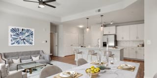 92 West Paces 92 West Paces Photo Gallery 1