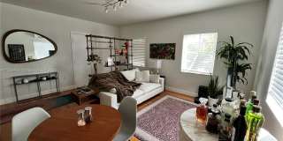 125 S Shore Dr 125 S Shore Dr Photo Gallery 1