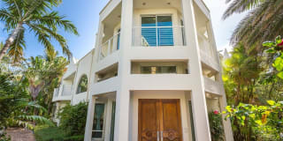 688 Ocean Blvd 688 Ocean Blvd Photo Gallery 1