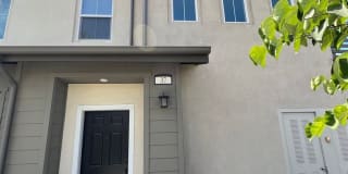 2337 S Via Vista Unit# 37 2337 S Via Vista Unit# 37 Photo Gallery 1