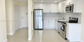 16950 W Dixie Hwy 16950 W Dixie Hwy Photo Gallery 1