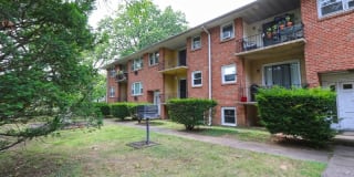 2 Westervelt Pl 2 Westervelt Pl Photo Gallery 1
