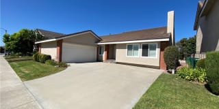 38 Deerwood East E 38 Deerwood East E Photo Gallery 1