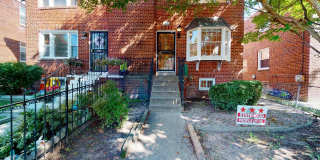 246 NICHOLSON STREET NE 246 NICHOLSON STREET NE Photo Gallery 1