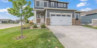 8122 River Run Dr 8122 River Run Dr Photo Gallery 1
