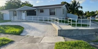 15735 SW 303rd Ter 15735 SW 303rd Ter Photo Gallery 1