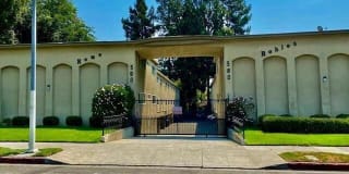 580 N Los Robles Avenue 580 N Los Robles Avenue Photo Gallery 1