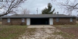 651 & 653 N Genevieve Ave - 653 651 & 653 N Genevieve Ave - 653 Photo Gallery 1