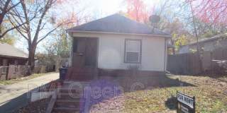 1412 W Bowen Pl 1412 W Bowen Pl Photo Gallery 1