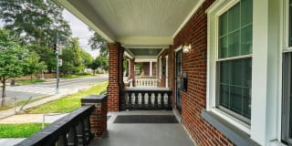 635 ALABAMA AVENUE SE 635 ALABAMA AVENUE SE Photo Gallery 1