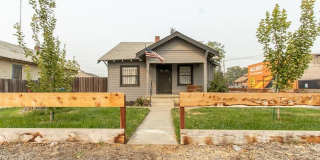 453 S. Center Road 453 S. Center Road Photo Gallery 1