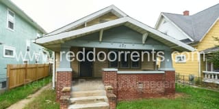 230 N. Pershing Ave 230 N. Pershing Ave Photo Gallery 1