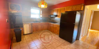 2892 E 195th St 3 2892 E 195th St 3 Photo Gallery 1