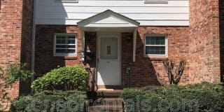 1409 Kensington Road B-2 1409 Kensington Road B-2 Photo Gallery 1