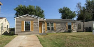 2725 SW "G" Avenue 2725 SW "G" Avenue Photo Gallery 1