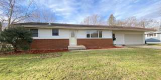 305 36th Avenue Northwest 305 36th Avenue Northwest Photo Gallery 1