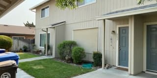 261-265 McNary Cir., #265 261-265 McNary Cir., #265 Photo Gallery 1
